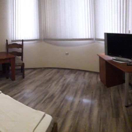 Fenerite Family Hotel Targovichté Extérieur photo
